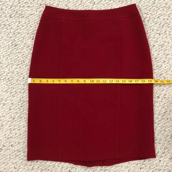 Studio Tahari Red Skirt with Kick Pleats in Back Size 8 - Picture 7 of 11